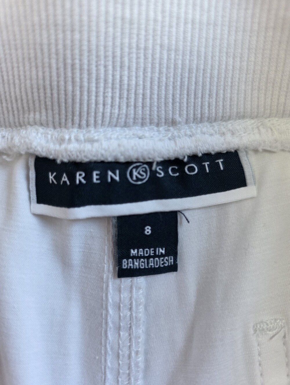 Karen Scott Women's White Bermuda Shorts Size 10 - Picture 3 of 6